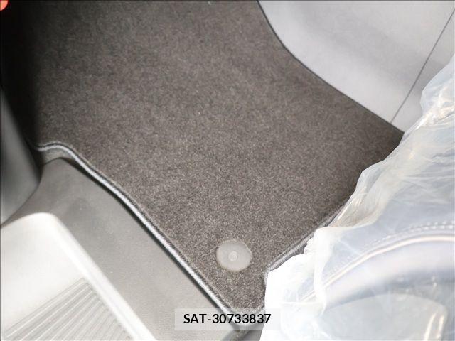 Nissan ELGRAND 2026-08 8780096-15