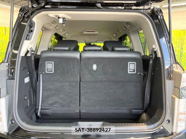 Nissan ELGRAND 2021-07 8780098-10