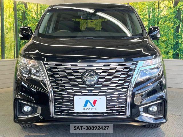 Nissan ELGRAND 2021-07 8780098-14