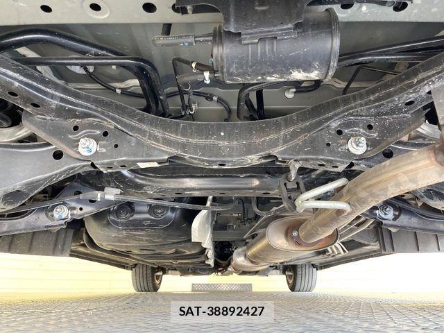 Nissan ELGRAND 2021-07 8780098-18