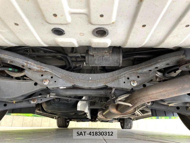 Nissan ELGRAND 2018-03 8780100-18