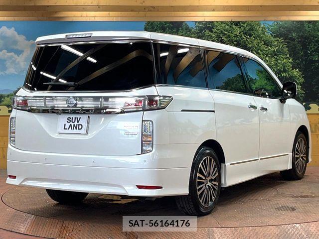Nissan ELGRAND 2025-08 8795870-17