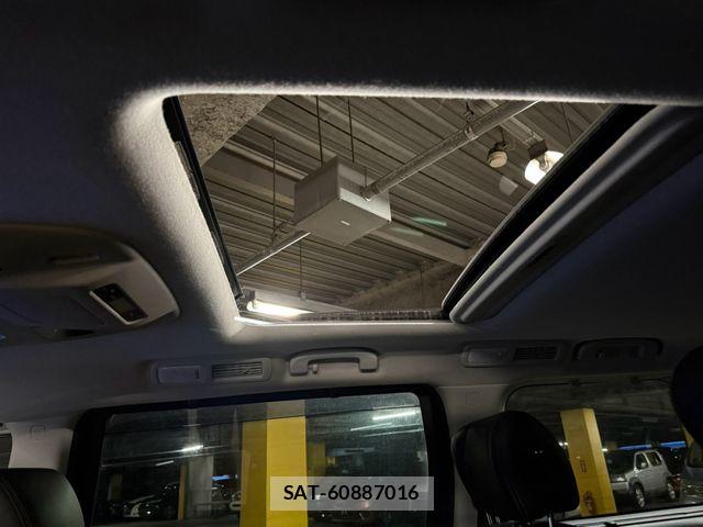 Nissan ELGRAND 2017-08 8795872-20