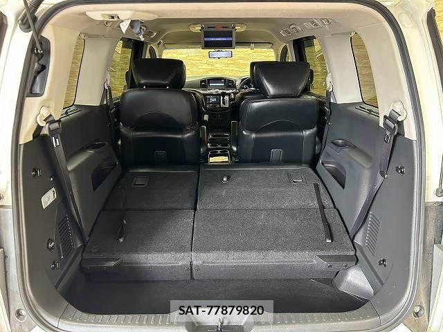 Nissan ELGRAND 2015-12 8795871-12
