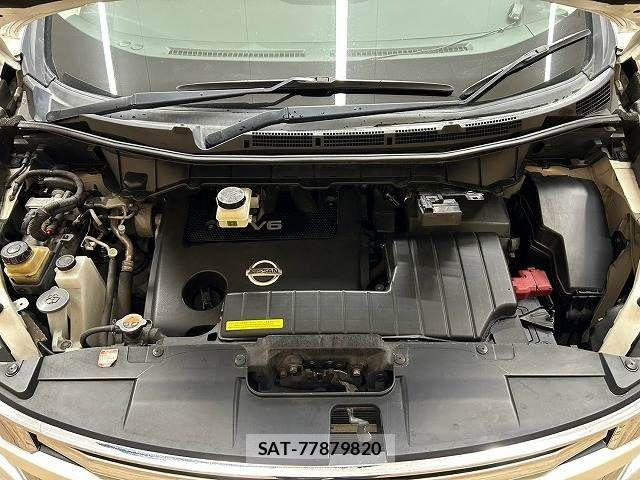 Nissan ELGRAND 2015-12 8795871-13