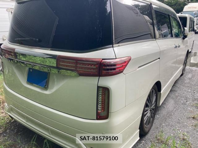 Nissan ELGRAND 2015-02 8795874-7