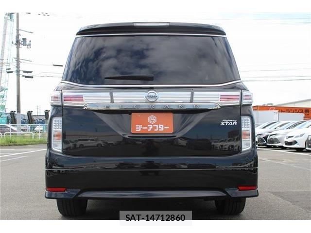 Nissan ELGRAND 2019-02 8795873-10
