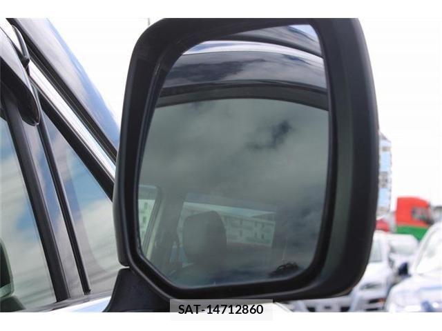 Nissan ELGRAND 2019-02 8795873-23