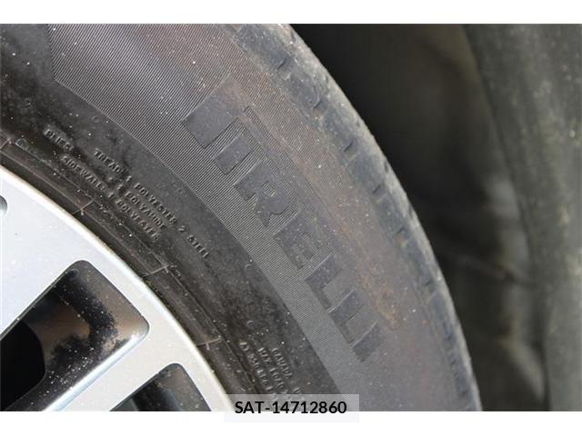 Nissan ELGRAND 2019-02 8795873-28