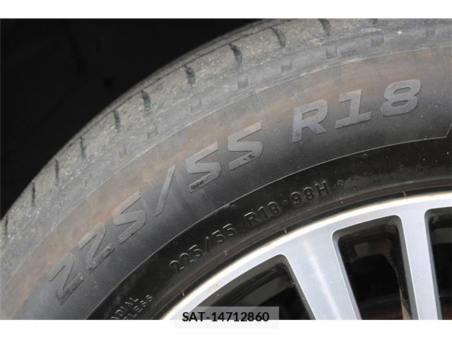 Nissan ELGRAND 2019-02 8795873-29