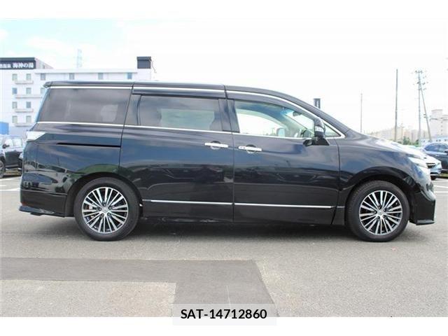Nissan ELGRAND 2019-02 8795873-8