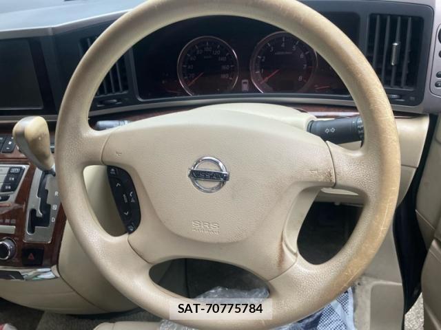 Nissan ELGRAND 2007-11 8795875-13