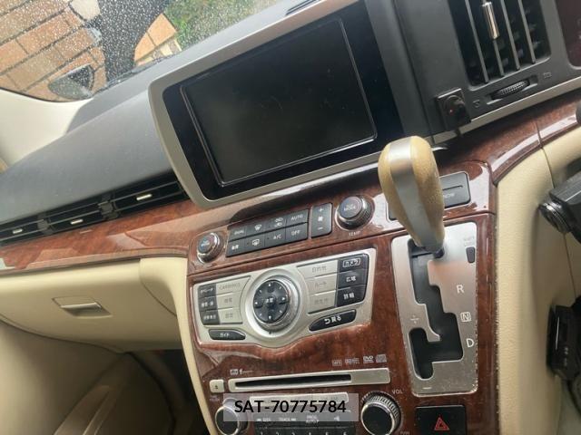 Nissan ELGRAND 2007-11 8795875-14