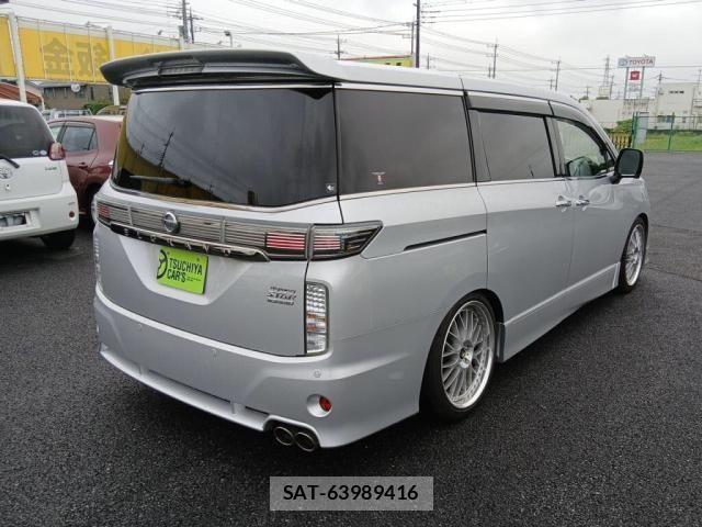 Nissan ELGRAND 2016-07 8828891-10