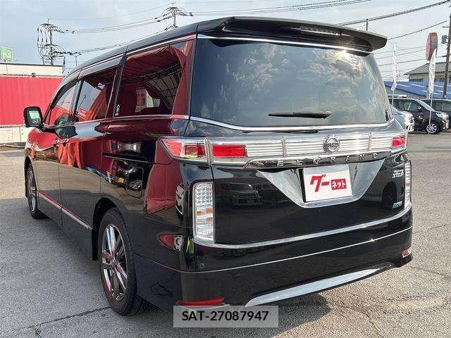 Nissan ELGRAND 2012-03 8828904-5