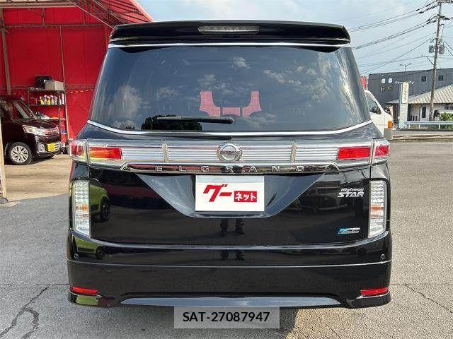 Nissan ELGRAND 2012-03 8828904-6