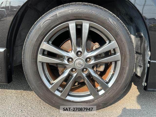 Nissan ELGRAND 2012-03 8828904-7