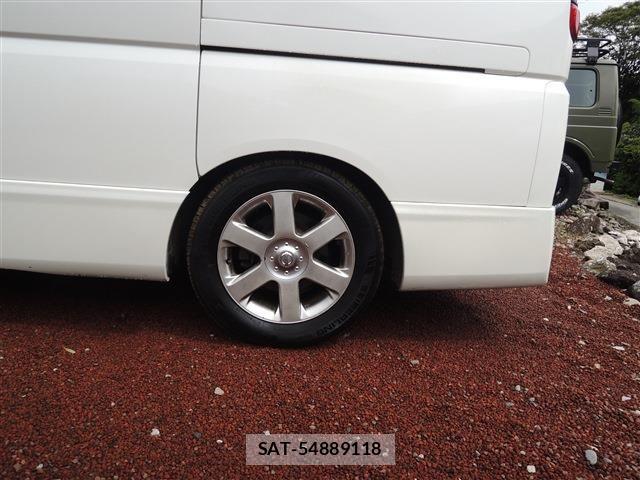 Nissan ELGRAND 2004-03 8828908-10