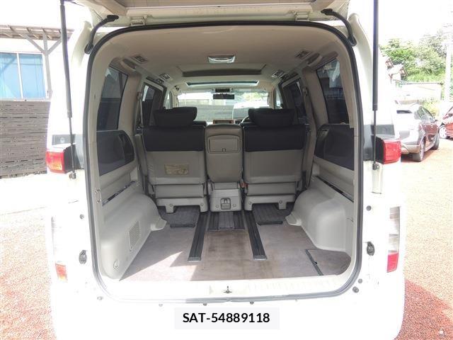 Nissan ELGRAND 2004-03 8828908-16