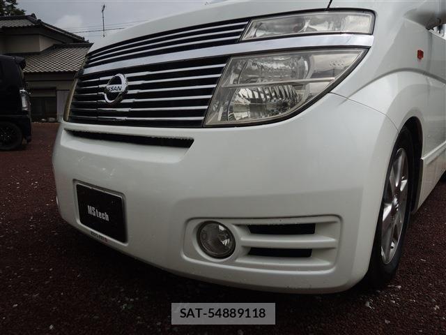 Nissan ELGRAND 2004-03 8828908-4