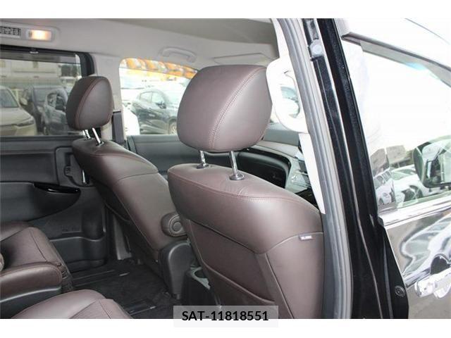 Nissan ELGRAND 2023-01 8828892-18
