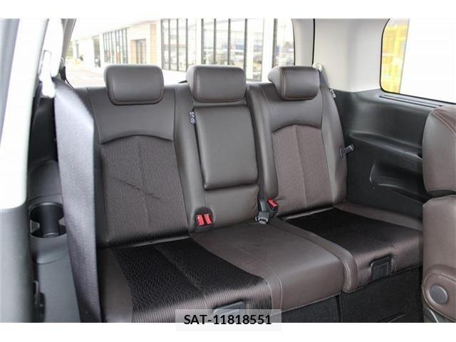 Nissan ELGRAND 2023-01 8828892-21