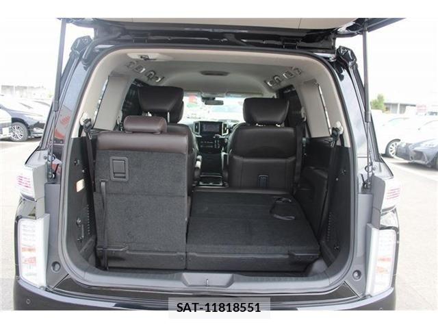 Nissan ELGRAND 2023-01 8828892-24