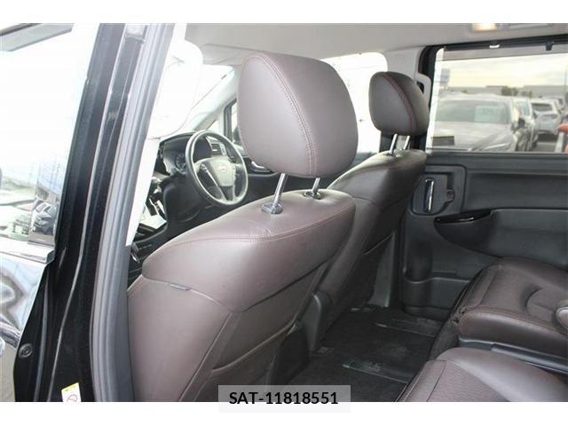 Nissan ELGRAND 2023-01 8828892-26
