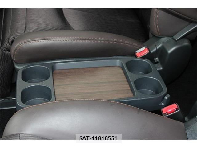 Nissan ELGRAND 2023-01 8828892-29
