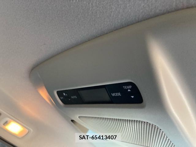 Nissan ELGRAND 2016-02 8828905-14
