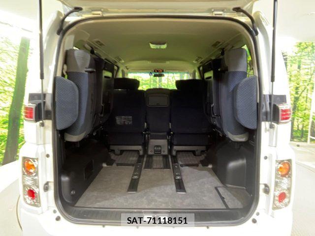 Nissan ELGRAND 2005-05 8828906-11