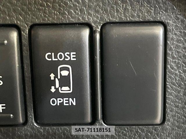 Nissan ELGRAND 2005-05 8828906-5