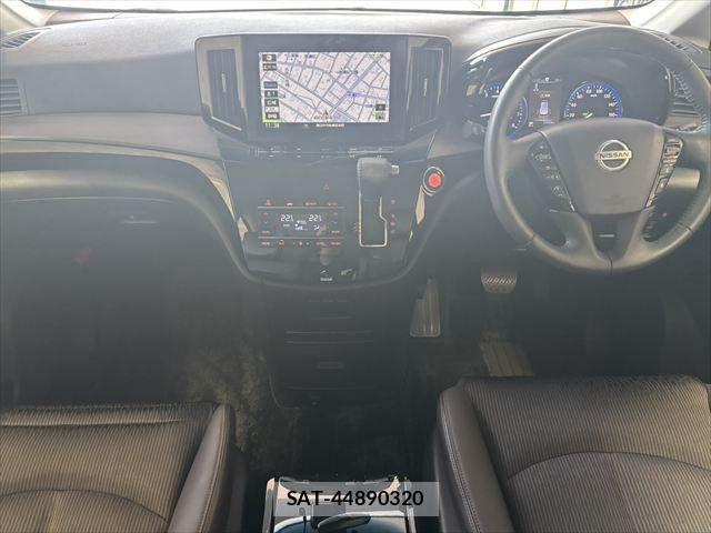 Nissan ELGRAND 2022-12 8828889-2