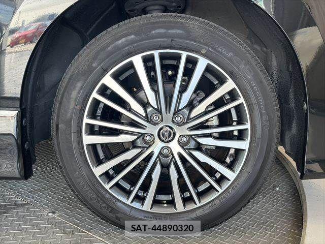 Nissan ELGRAND 2022-12 8828889-29