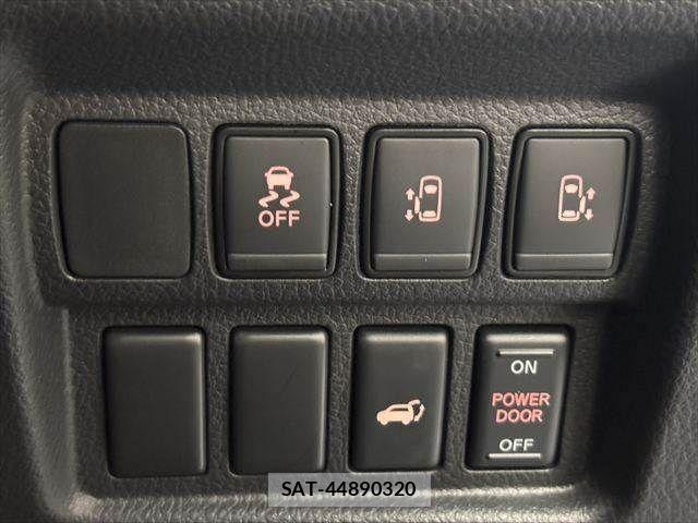 Nissan ELGRAND 2022-12 8828889-6