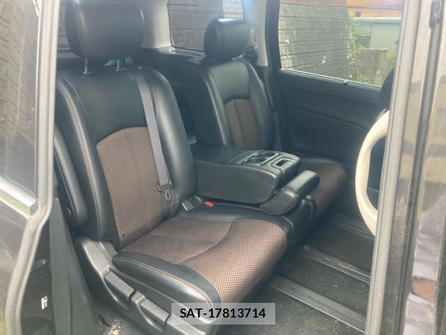 Nissan ELGRAND 2012-01 8828909-12