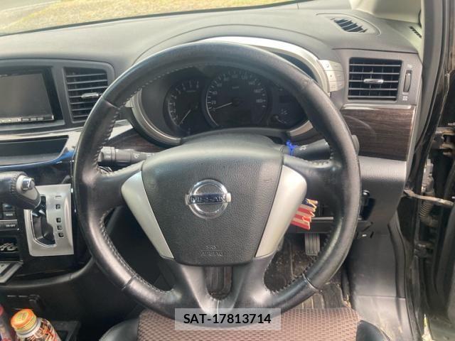 Nissan ELGRAND 2012-01 8828909-13