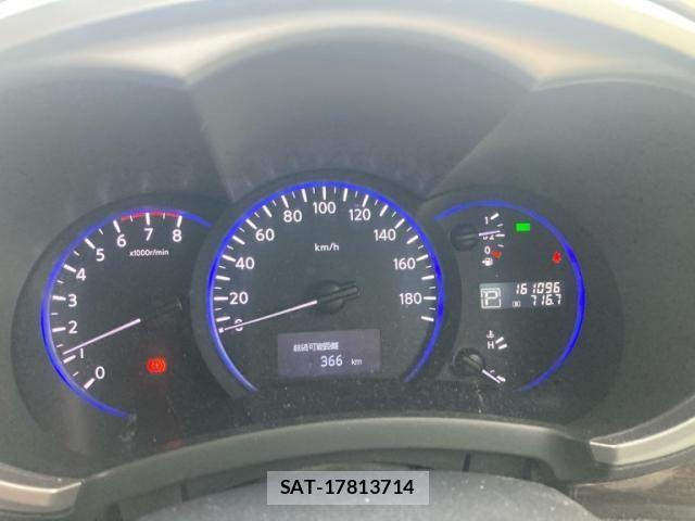 Nissan ELGRAND 2012-01 8828909-17