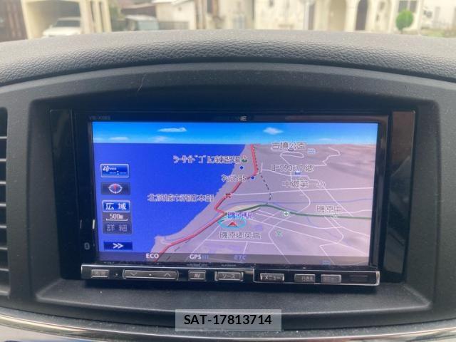 Nissan ELGRAND 2012-01 8828909-18