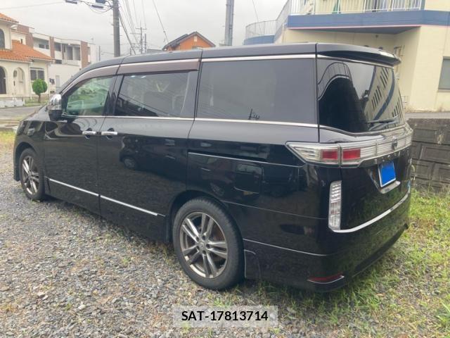 Nissan ELGRAND 2012-01 8828909-2