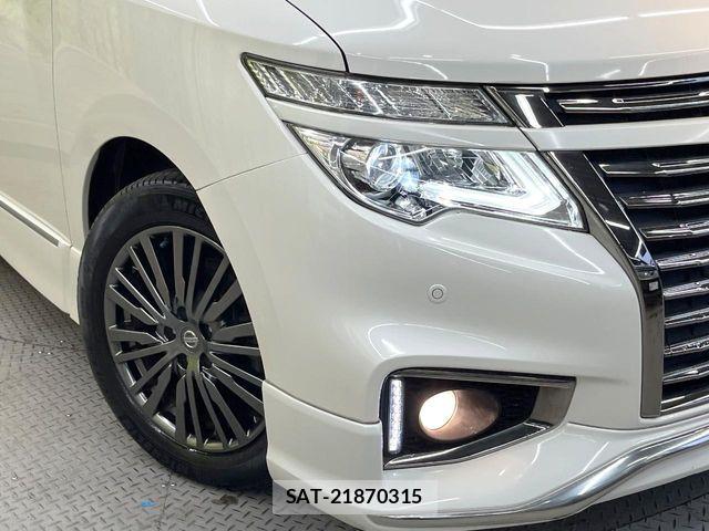 Nissan ELGRAND 2018-07 8828890-12
