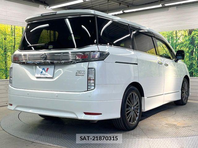 Nissan ELGRAND 2018-07 8828890-16