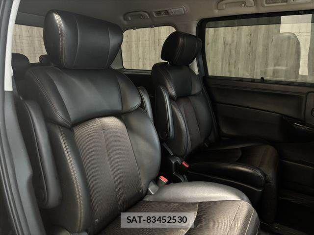 Nissan ELGRAND 2015-08 8828903-9