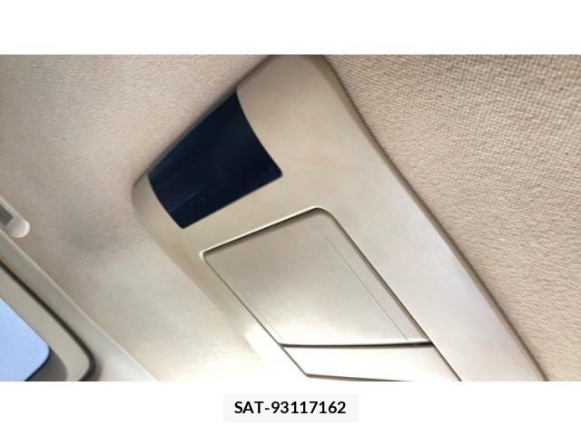 Nissan ELGRAND 2007-10 8848884-24