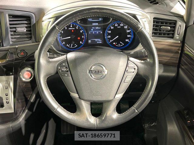 Nissan ELGRAND 2015-06 8848878-11