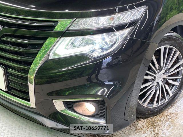Nissan ELGRAND 2015-06 8848878-12