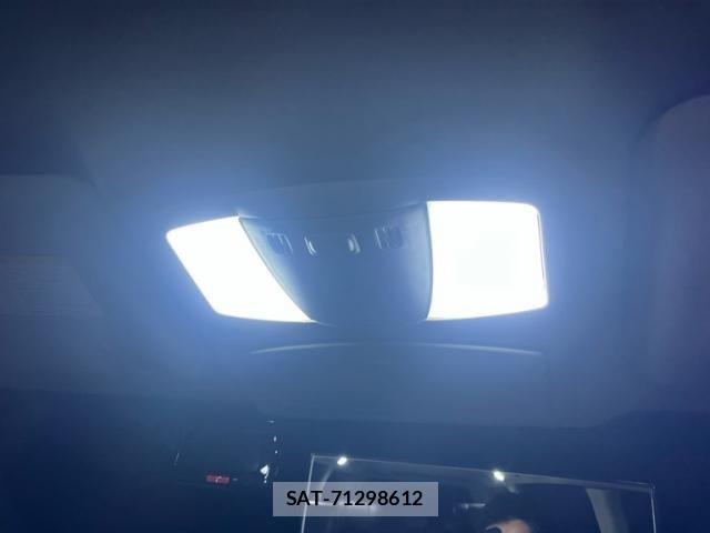 Nissan ELGRAND 2011-08 8848885-19