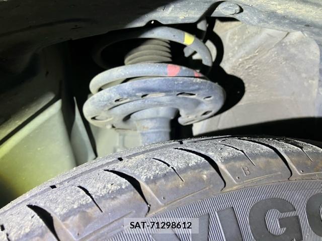Nissan ELGRAND 2011-08 8848885-4