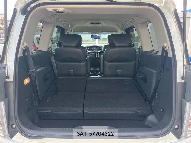 Nissan ELGRAND 2017-09 8848875-11