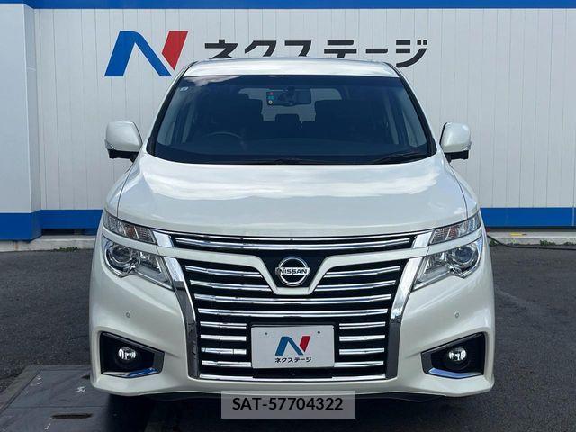 Nissan ELGRAND 2017-09 8848875-15